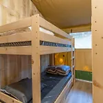 Tente 8 Personnes 3* Saint-Martial-de-Nabirat