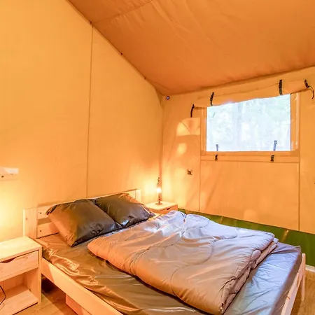Tente 8 Personnes Campsite 3*